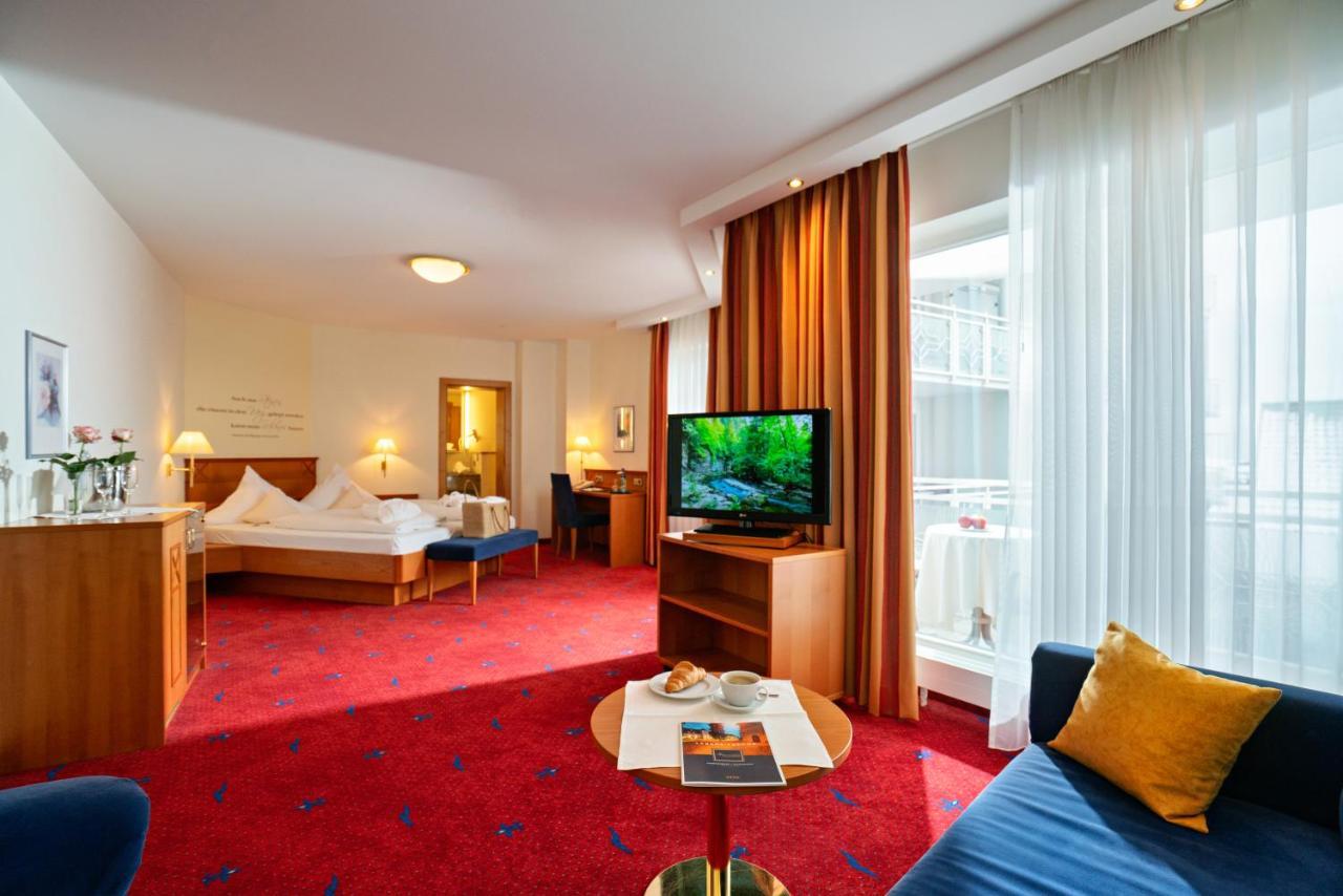 Moehringers Schwarzwald Hotel بوندورف ام شفارتزو المظهر الخارجي الصورة