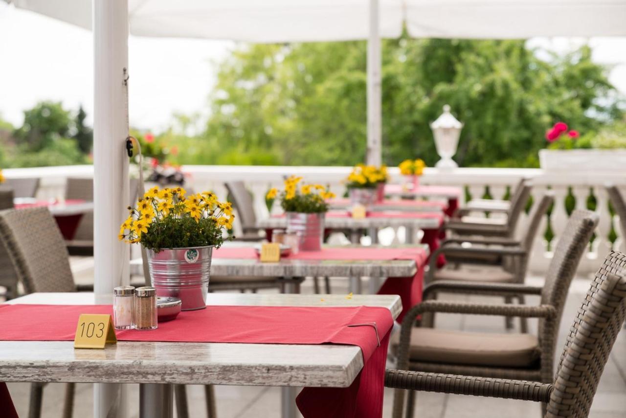 Moehringers Schwarzwald Hotel بوندورف ام شفارتزو المظهر الخارجي الصورة